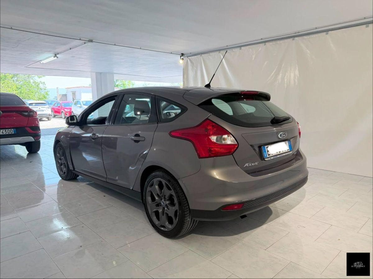 Ford Focus 1.0 EcoBoost 100 CV Start&Stop Titanium (6)