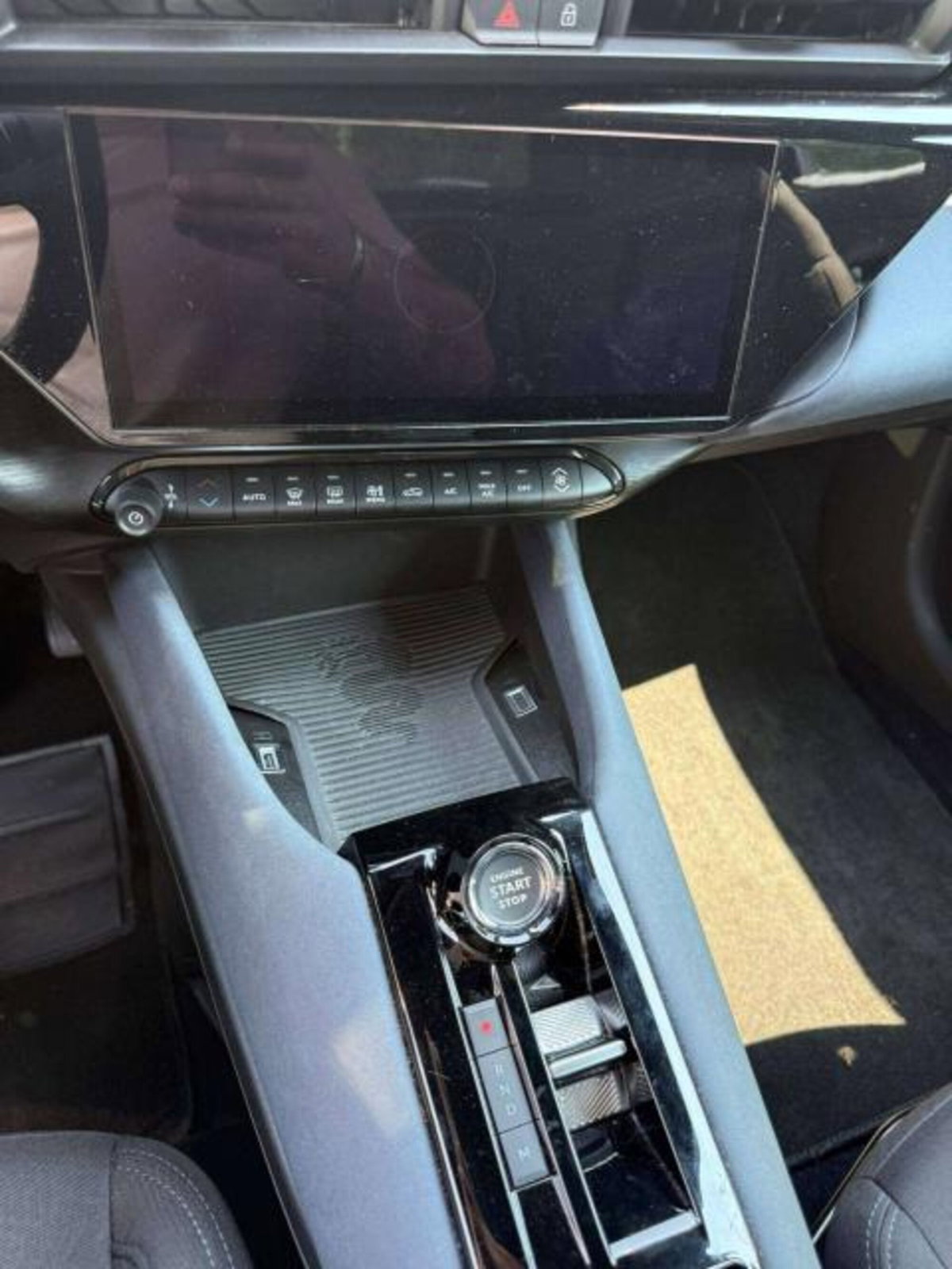 Alfa Romeo Junior 1.2 ibrida 145cv edct6 (12)