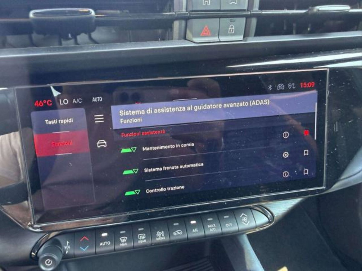 Alfa Romeo Junior 1.2 ibrida 145cv edct6 (14)