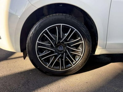 Lancia Ypsilon 1.0 FireFly 5 porte S&S Hybrid Gold Plus (13)