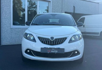Lancia Ypsilon 1.0 FireFly 5 porte S&S Hybrid Gold Plus (2)