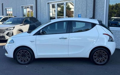 Lancia Ypsilon 1.0 FireFly 5 porte S&S Hybrid Gold Plus (3)