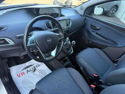 Lancia Ypsilon 1.0 FireFly 5 porte S&S Hybrid Gold Plus (7)