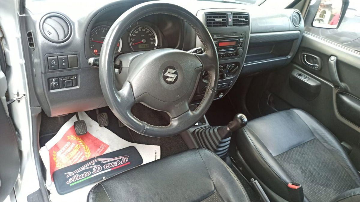Suzuki Jimny 1.5 DDiS cat 4WD JLX Più (8)