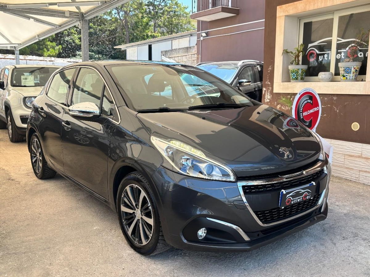 Peugeot 208 VTi 82 CV 5 porte Allure