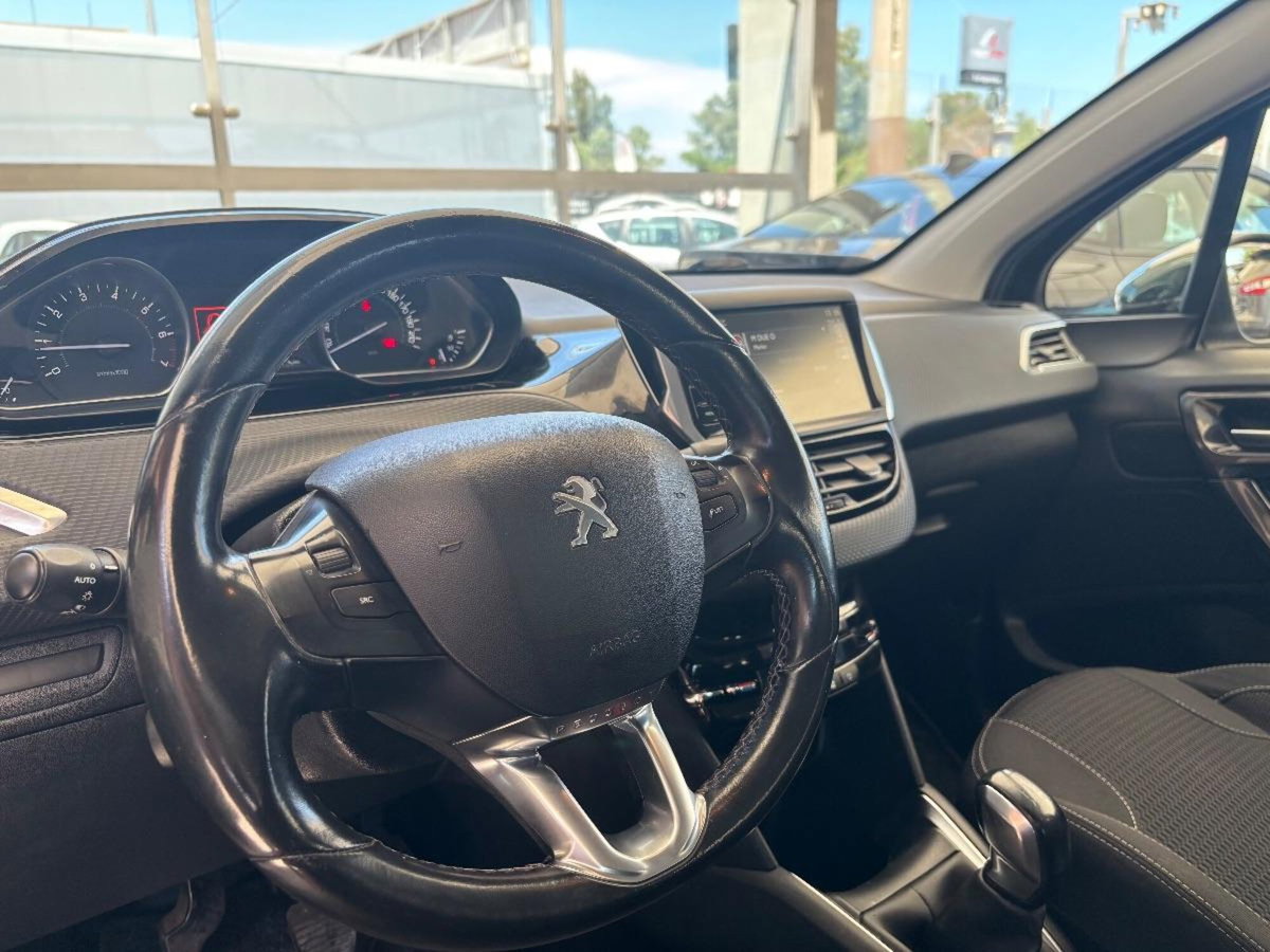 Peugeot 208 VTi 82 CV 5 porte Allure (9)