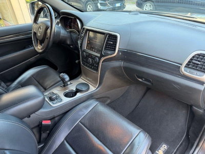 Jeep Grand Cherokee 3.0 V6 CRD 250 CV Multijet II Overland (17)