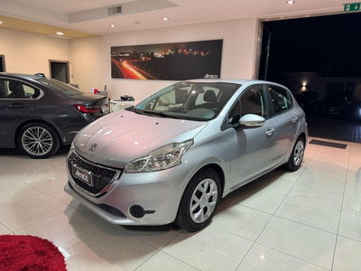 Peugeot 208 75 5 porte Active usata