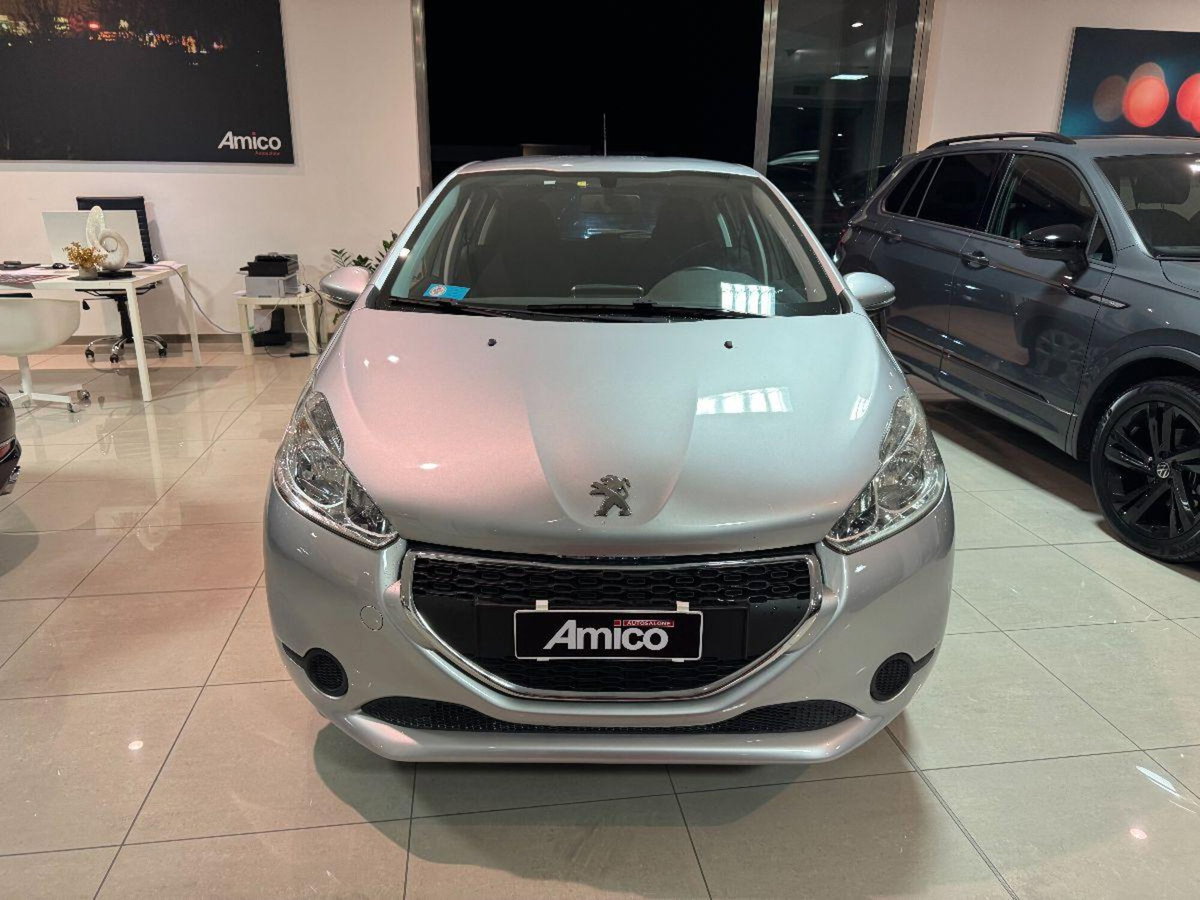 Peugeot 208 75 5 porte Active (2)