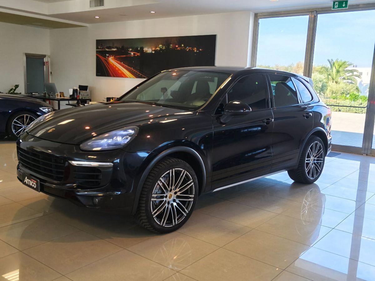 Porsche Cayenne 3.0 Diesel Platinum Edition (19)