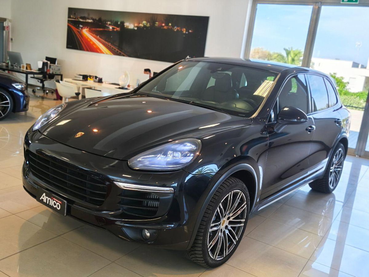 Porsche Cayenne 3.0 Diesel Platinum Edition (2)