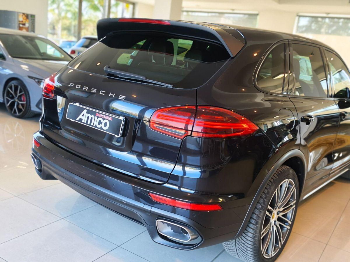 Porsche Cayenne 3.0 Diesel Platinum Edition (6)