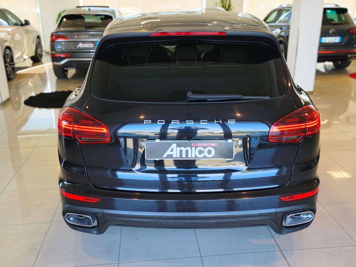 Porsche Cayenne 3.0 Diesel Platinum Edition (7)