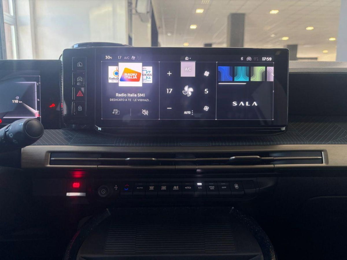 Lancia Ypsilon 1.2 mhev Edizione Cassina e-dct (13)