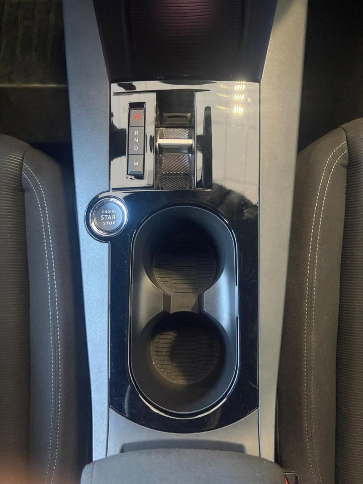 Lancia Ypsilon 1.2 mhev Edizione Cassina e-dct (14)
