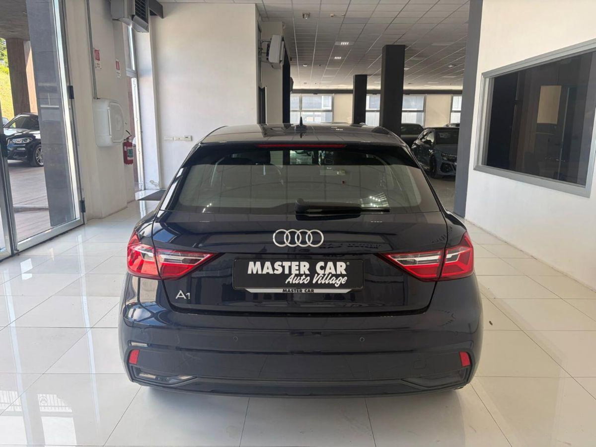 Audi A1 Sportback 25 TFSI Admired Advanced (6)