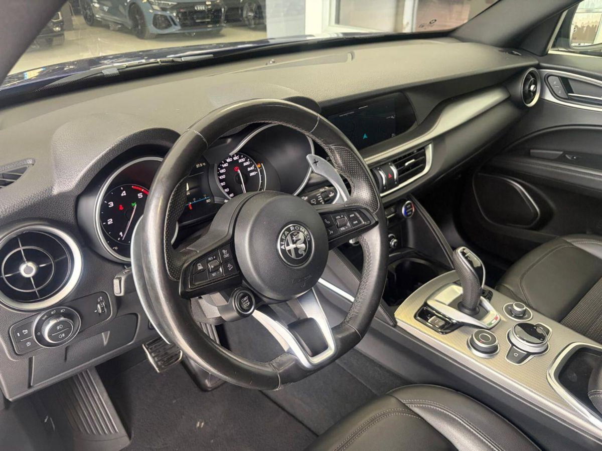 Alfa Romeo Stelvio Stelvio 2.2 Turbodiesel 190 CV AT8 Q4 Sprint (11)