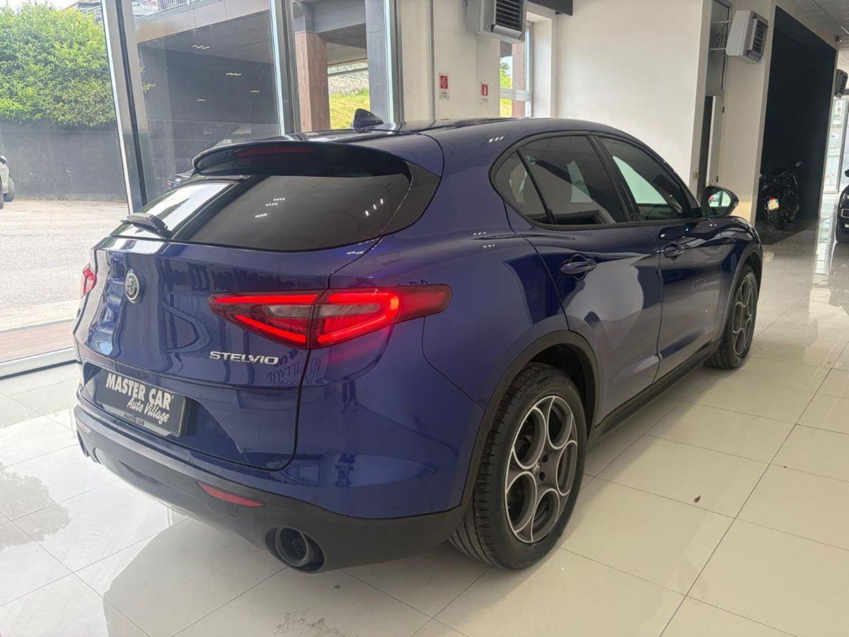 Alfa Romeo Stelvio Stelvio 2.2 Turbodiesel 190 CV AT8 Q4 Sprint (4)