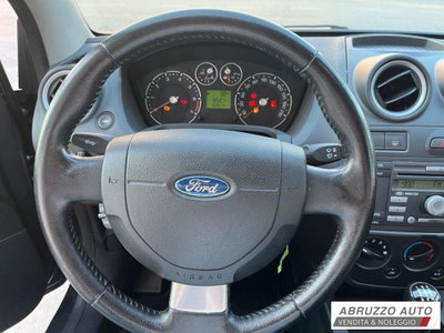 Ford Fiesta 1.2 60CV 3 porte Titanium (10)