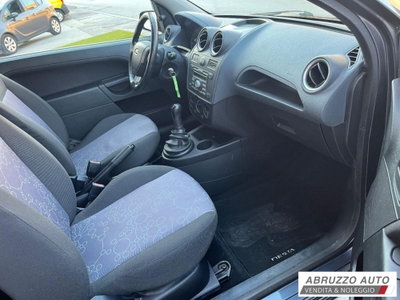 Ford Fiesta 1.2 60CV 3 porte Titanium (13)