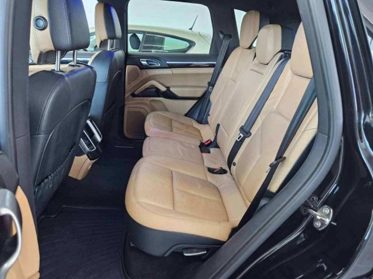 Porsche Cayenne 3.0 Diesel (10)