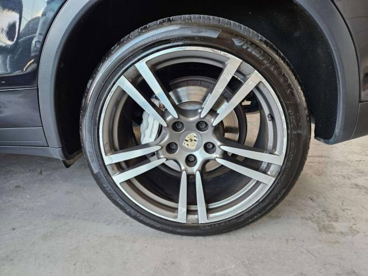 Porsche Cayenne 3.0 Diesel (15)