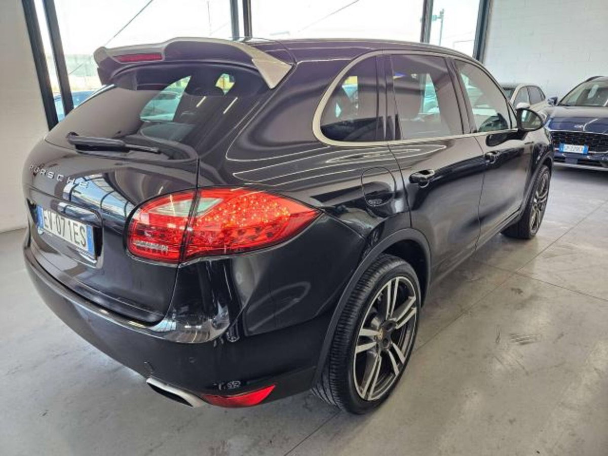 Porsche Cayenne 3.0 Diesel (7)
