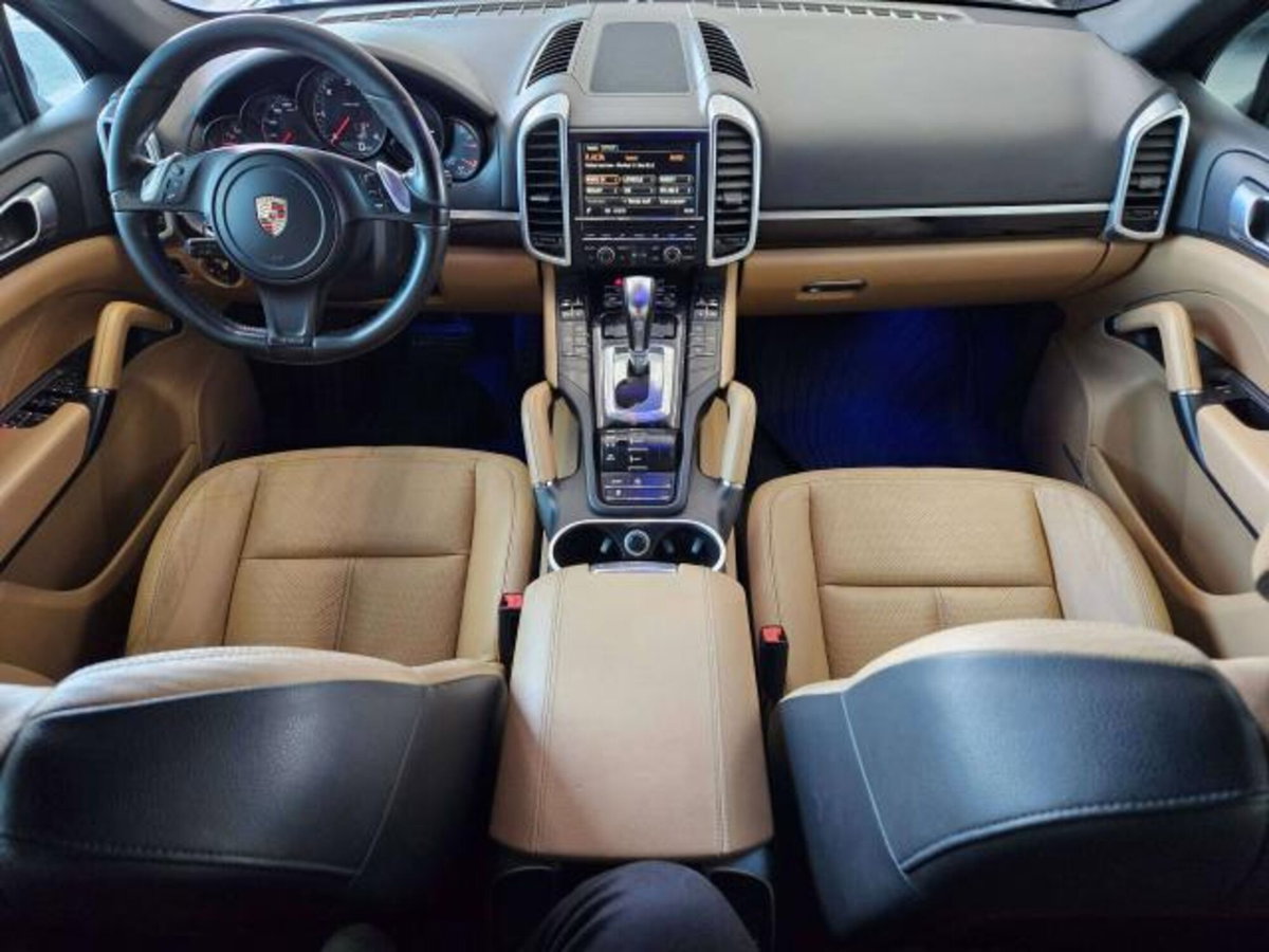 Porsche Cayenne 3.0 Diesel (9)