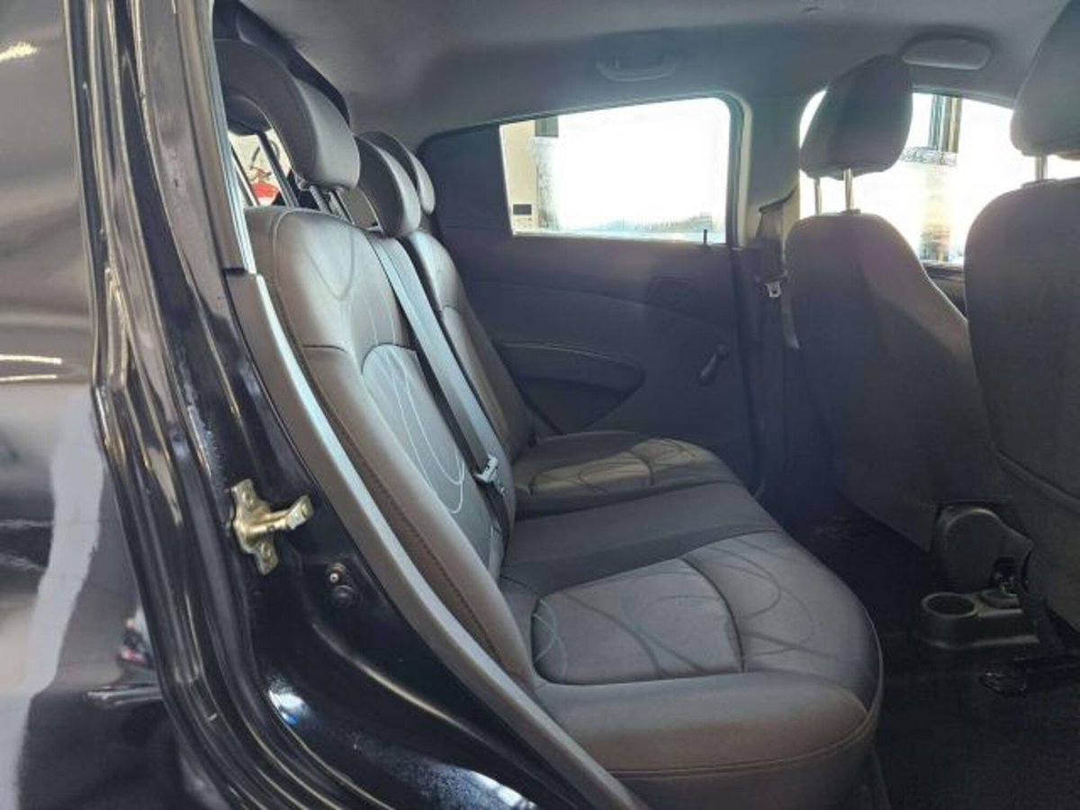 Chevrolet Spark 1.0 LS (14)