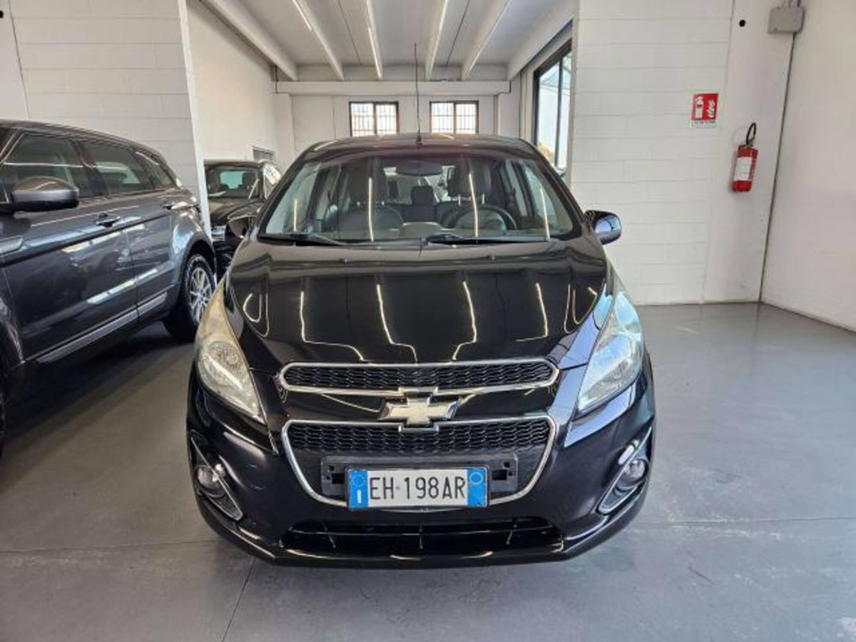 Chevrolet Spark 1.0 LS (2)