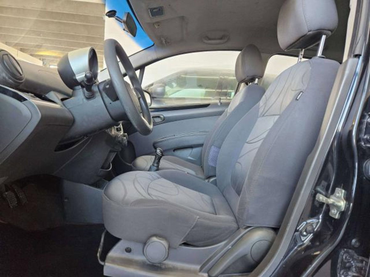 Chevrolet Spark 1.0 LS (7)