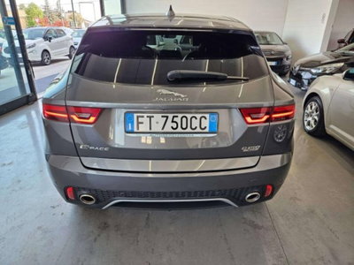 Jaguar E-Pace 2.0D 150 CV AWD R-Dynamic S (5)