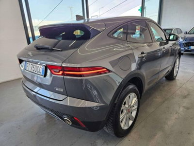 Jaguar E-Pace 2.0D 150 CV AWD R-Dynamic S (6)