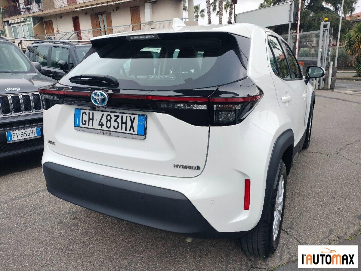 Toyota Yaris Cross 1.5h GR Sport Black Sky fwd 116cv e-cvt (4)