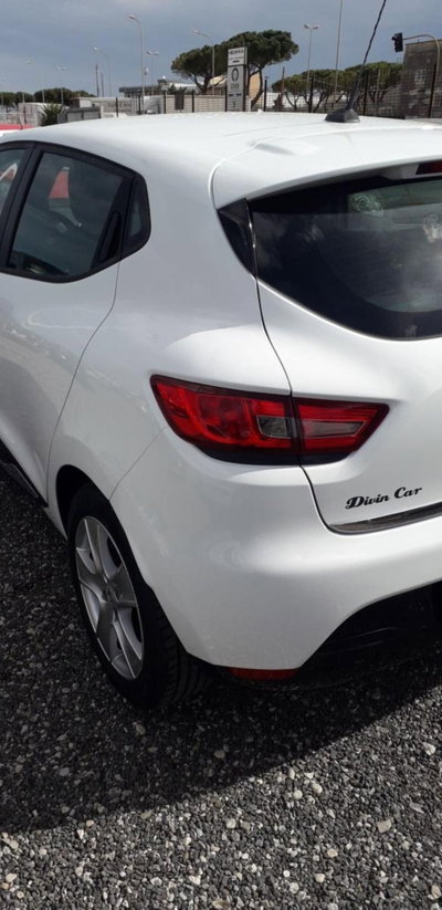 Renault Clio 0.9 TCe 12V 90CV Start&Stop 5 porte Duel (16)