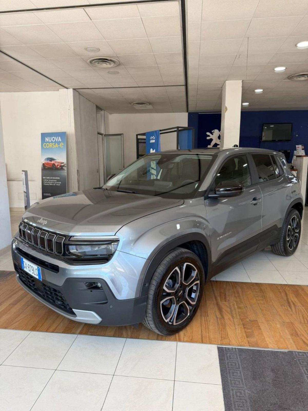 Jeep Avenger 1.2 turbo Summit fwd 100cv (2)