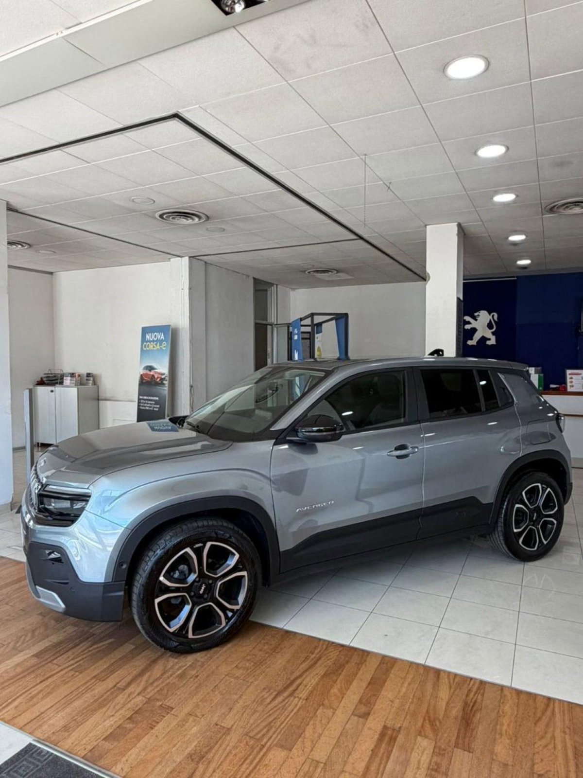 Jeep Avenger 1.2 turbo Summit fwd 100cv (4)