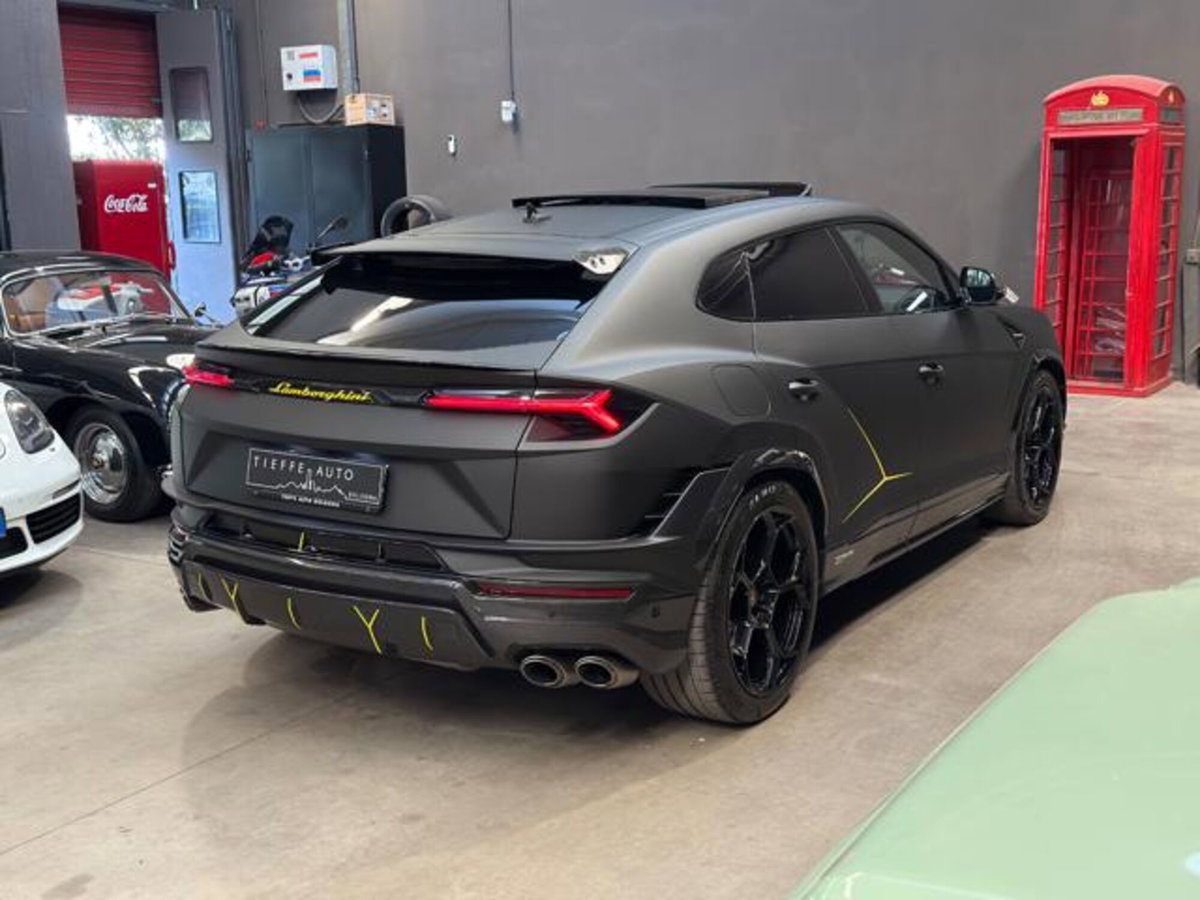 Lamborghini Urus 4.0 V8 Performante auto (4)