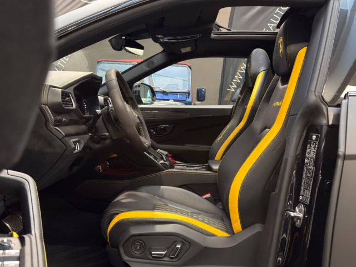 Lamborghini Urus 4.0 V8 Performante auto (8)