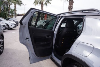 Jeep Avenger 1.2 turbo e-hybrid mhev The North Face 4xe 145cv edct6 (19)