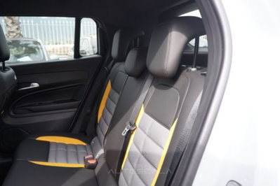Jeep Avenger 1.2 turbo e-hybrid mhev The North Face 4xe 145cv edct6 (20)