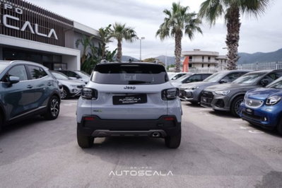 Jeep Avenger 1.2 turbo e-hybrid mhev The North Face 4xe 145cv edct6 (3)
