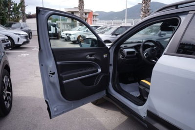 Jeep Avenger 1.2 turbo e-hybrid mhev The North Face 4xe 145cv edct6 (5)