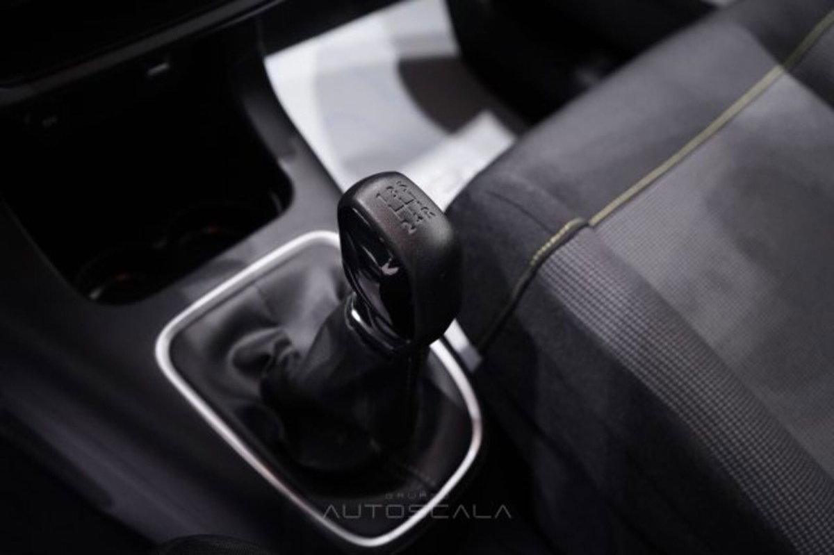 Citroen C3 1.2 puretech Max s&s 83cv neopatentati (16)