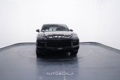 Porsche Cayenne Coupé 3.0 V6 (2)