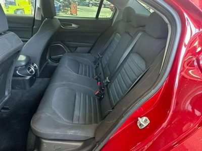 Alfa Romeo Giulia 2.2 Turbodiesel 160 CV AT8 Business (12)