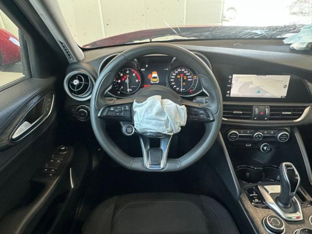 Alfa Romeo Giulia 2.2 Turbodiesel 160 CV AT8 Business (15)