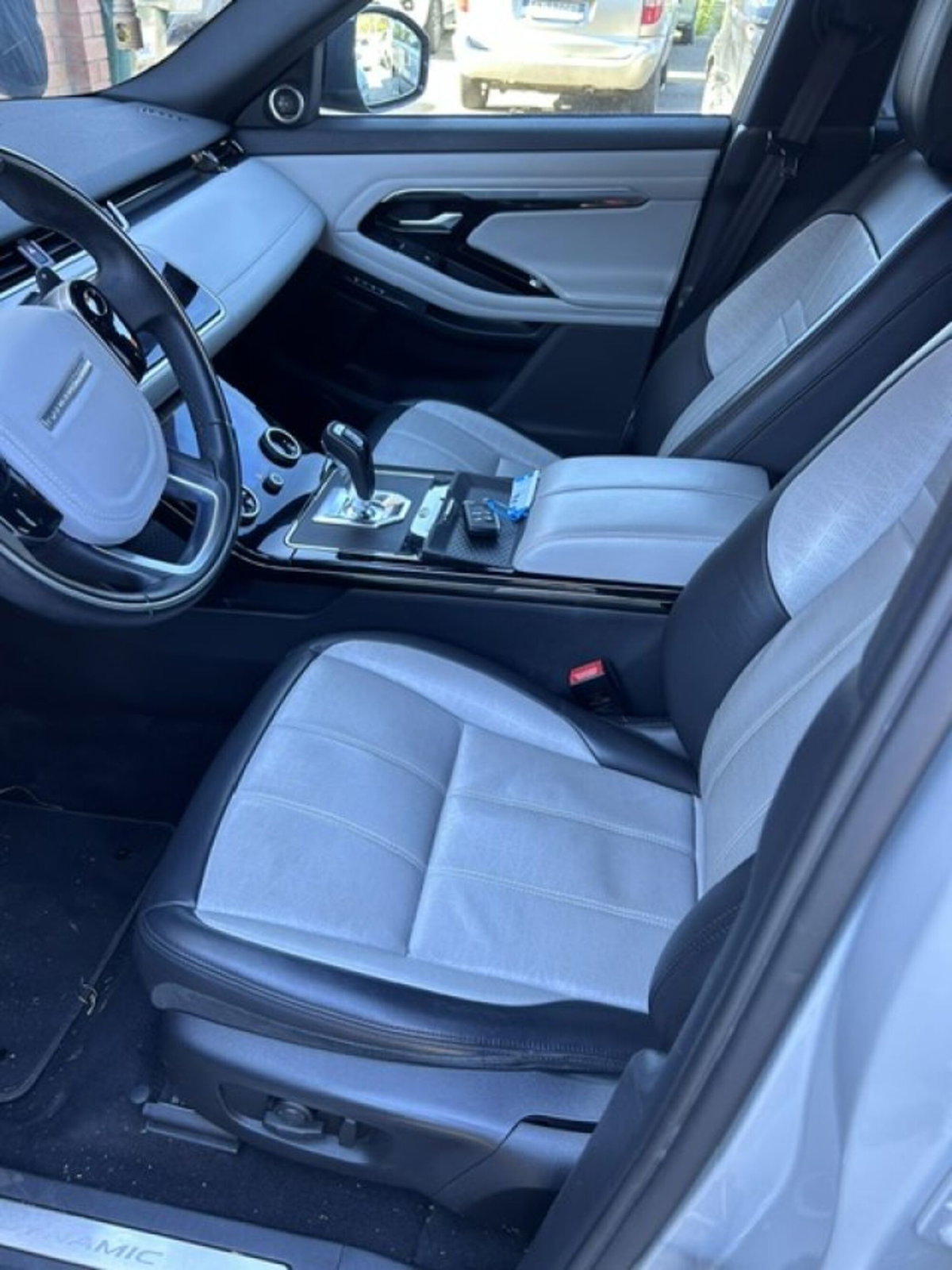 Land Rover Range Rover Evoque 2.0D I4 180 CV AWD Auto HSE (6)
