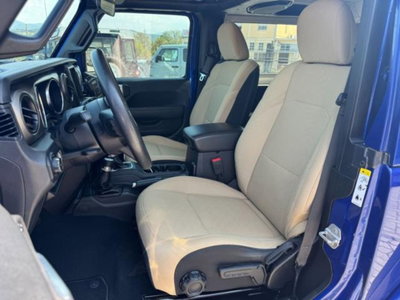 Jeep Wrangler 2.0 Turbo Sahara (9)