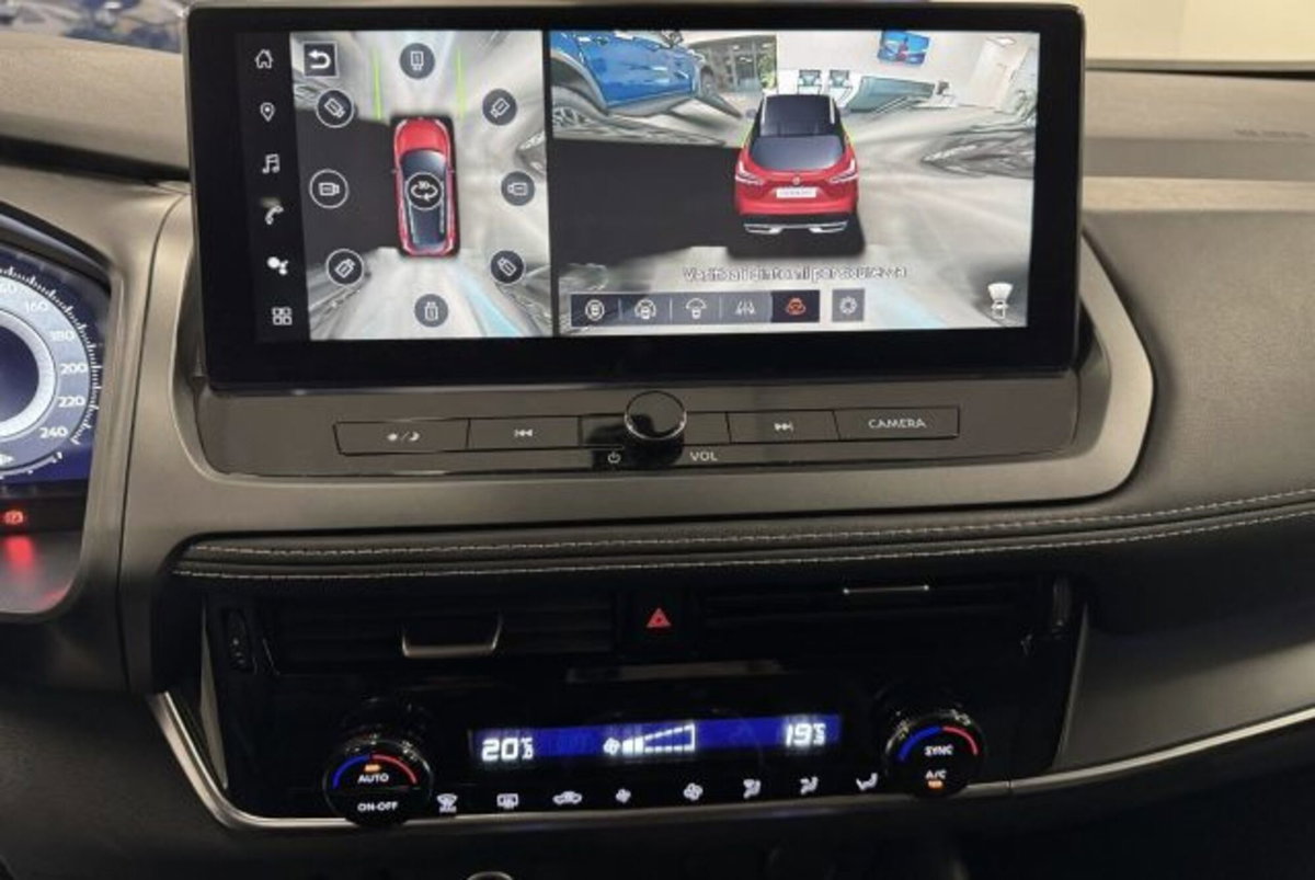 Nissan Qashqai 1.3 mhev N-Connecta 2wd 140cv (11)